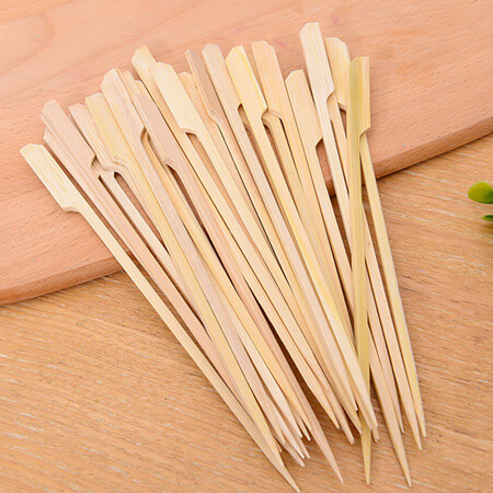 Bambu çubukları.440